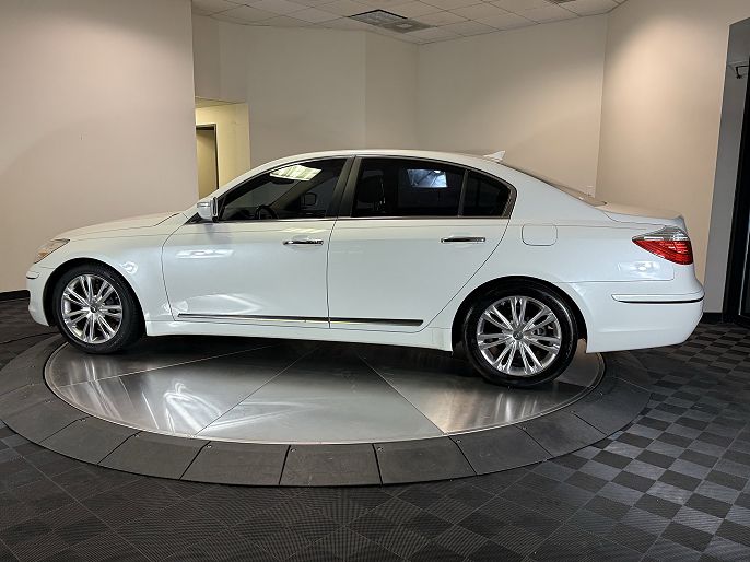 2010 Hyundai Genesis