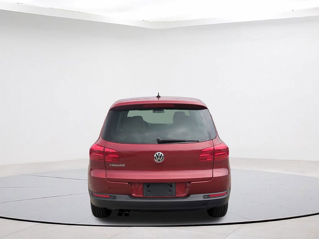 2012 Volkswagen Tiguan LE image 3
