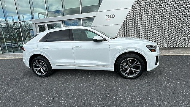 2024 Audi Q8 Premium Plus image 4