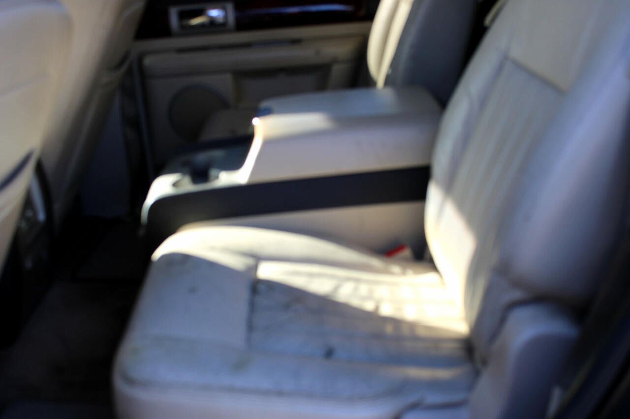 2003 Lincoln Navigator Luxury image 19