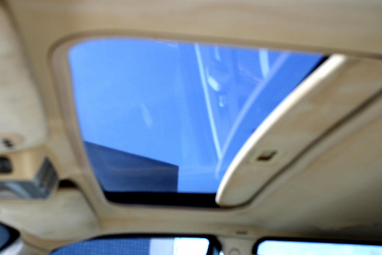 2003 Lincoln Navigator Luxury image 21