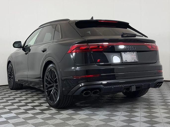 2027 Audi SQ8