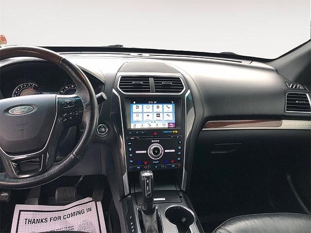 2018 Ford Explorer Platinum image 9