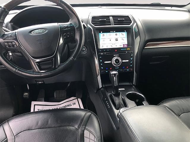 2018 Ford Explorer Platinum image 10