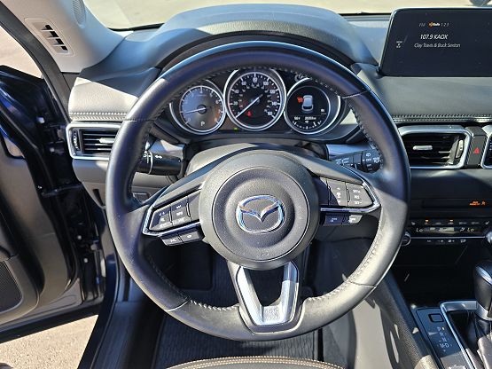 2022 Mazda CX-5 2.5 S Preferred photo 3