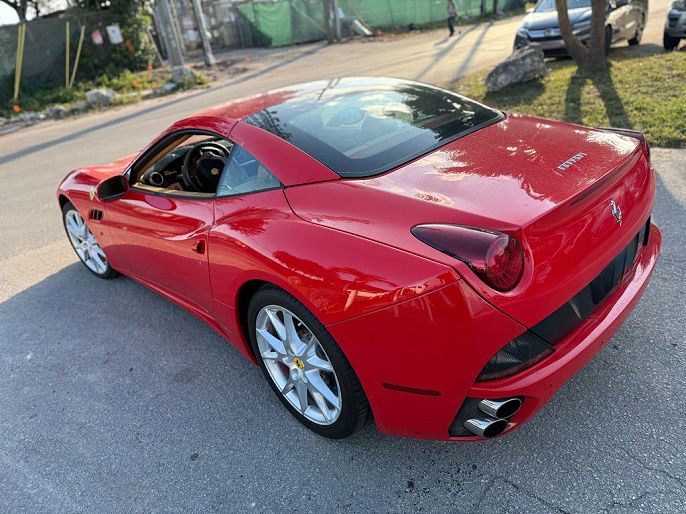 2010 Ferrari California