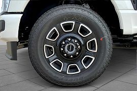 2025 Ford F-250