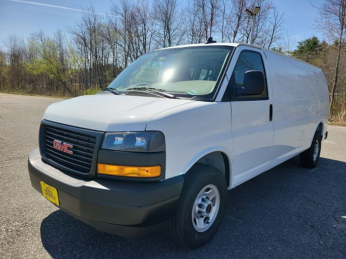 2025 GMC Savana