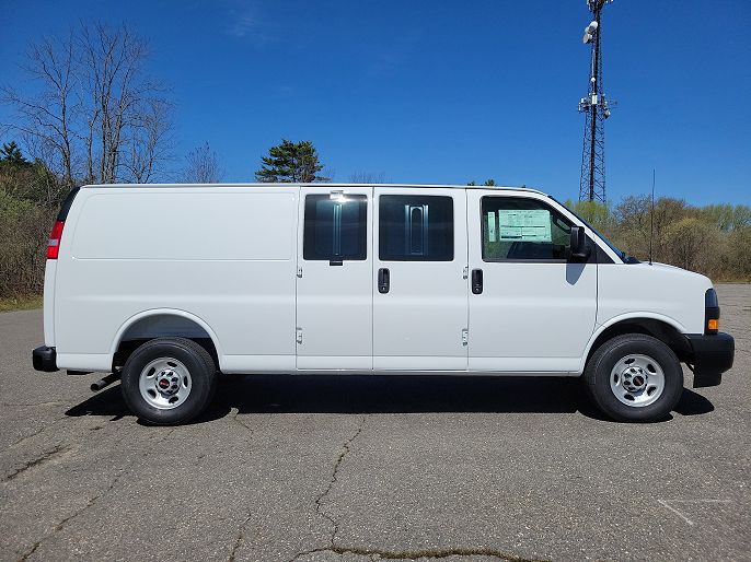 2025 GMC Savana