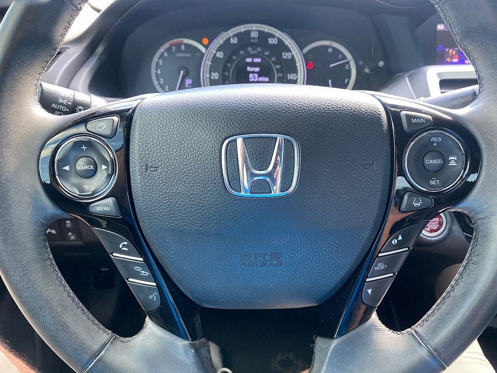 2016 Honda Accord Touring image 5