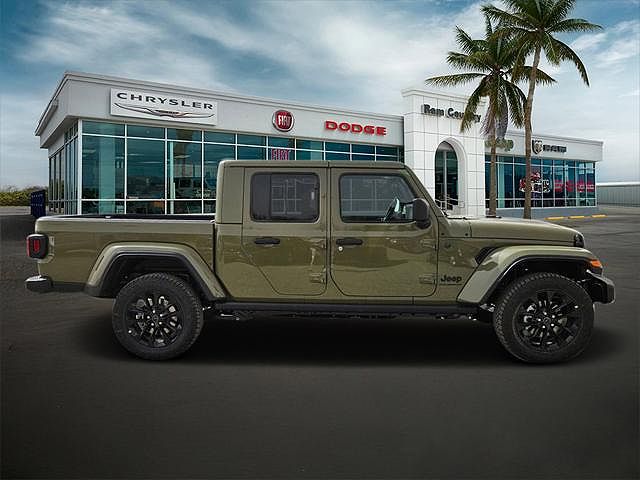 2025 Jeep Gladiator