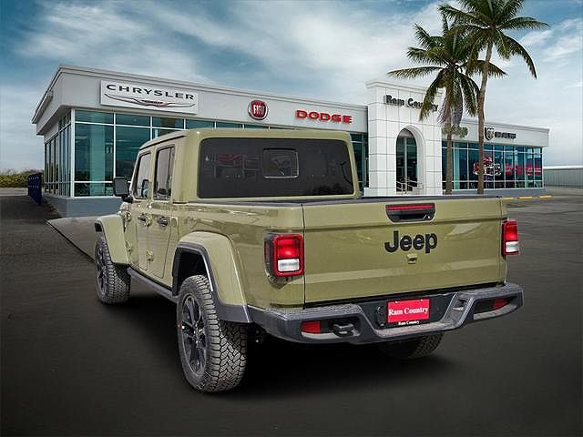 2025 Jeep Gladiator
