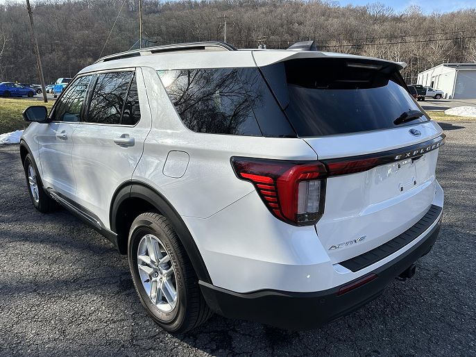 2025 Ford Explorer