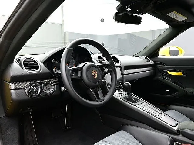 2025 Porsche 718 Spyder