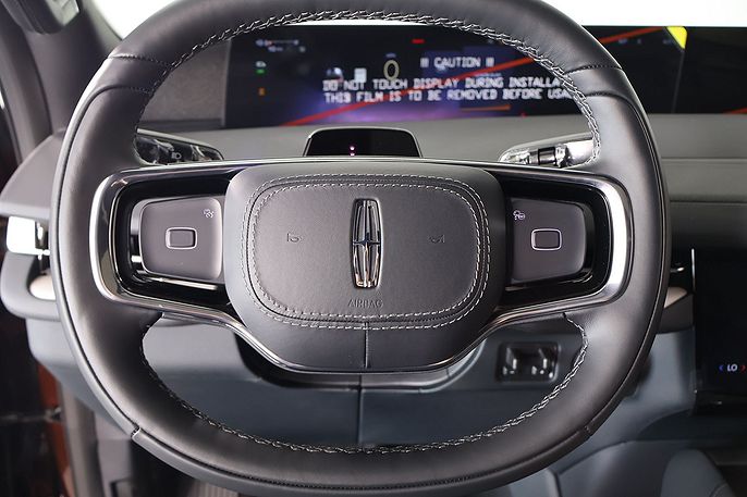 2027 Lincoln Navigator
