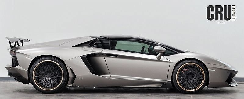 2016 Lamborghini Aventador LP700 image 15