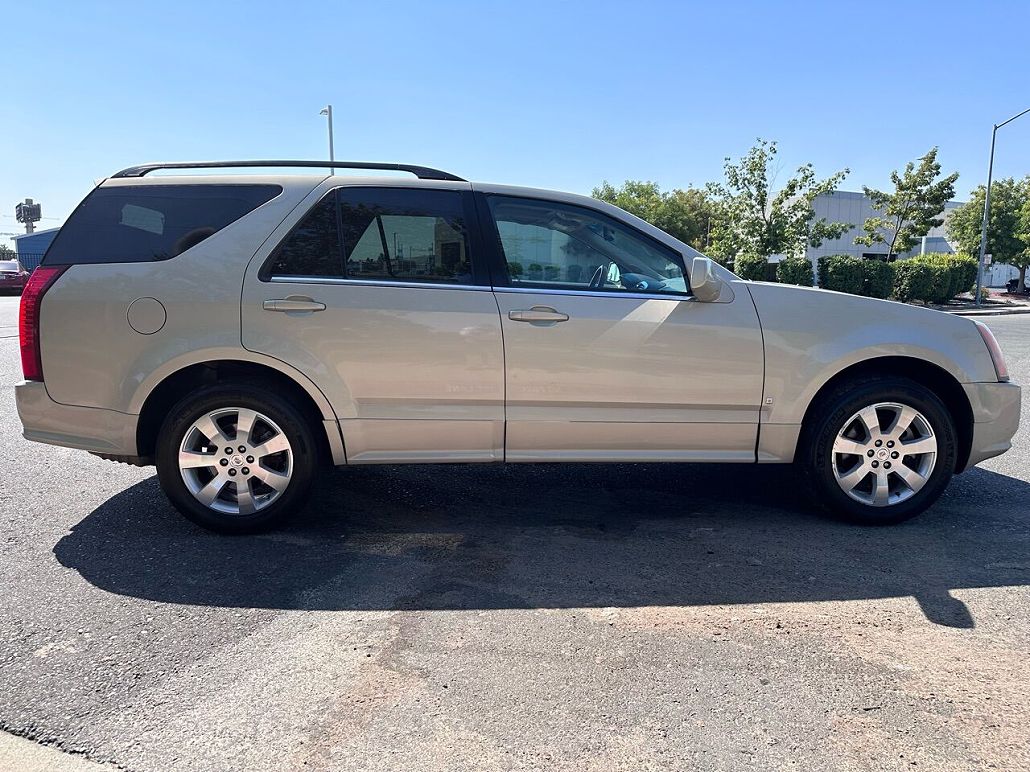 2007 Cadillac SRX null image 4