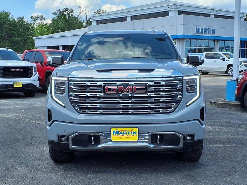 2025 GMC Sierra 1500