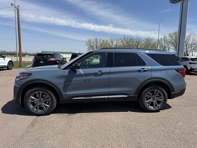 2025 Ford Explorer