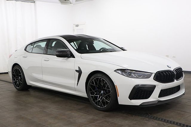 2025 BMW M8