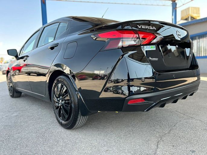 2025 Nissan Versa