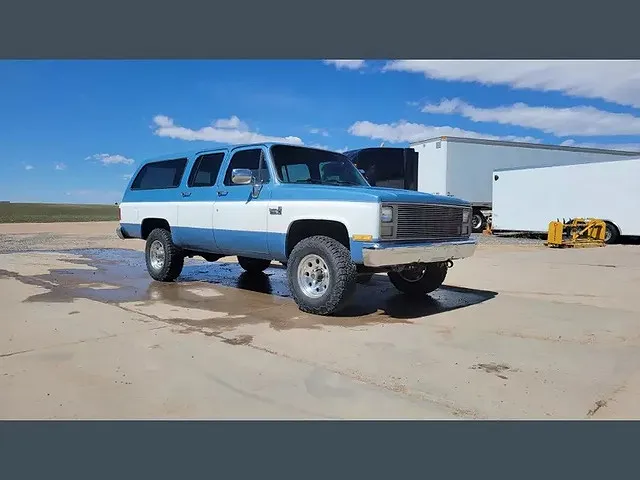 1987 Chevrolet Suburban 20