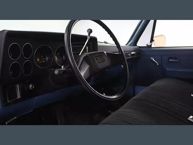 1987 Chevrolet Suburban 20