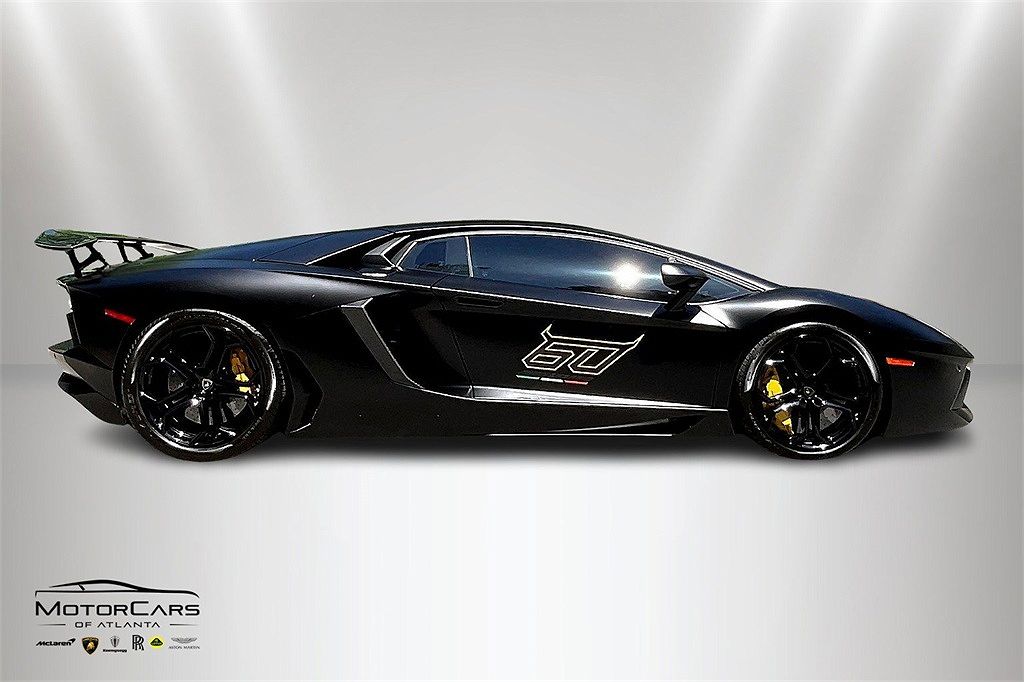 2012 Lamborghini Aventador LP700 image 5