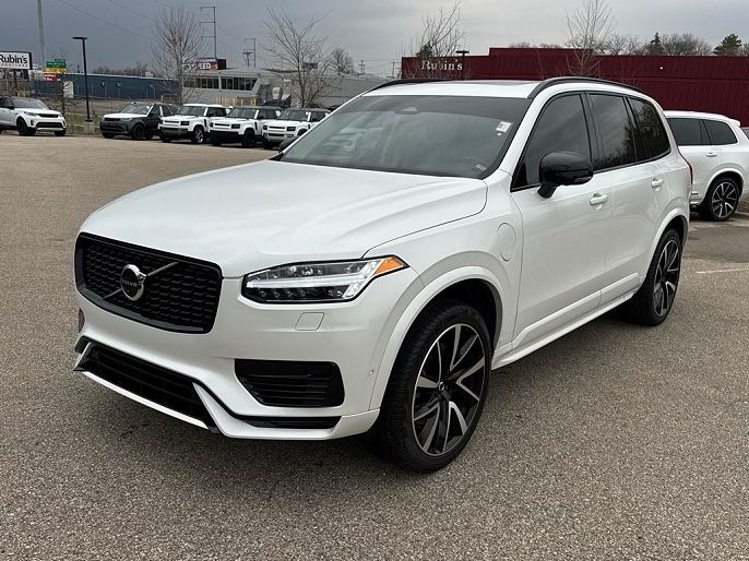 2023 Volvo XC90