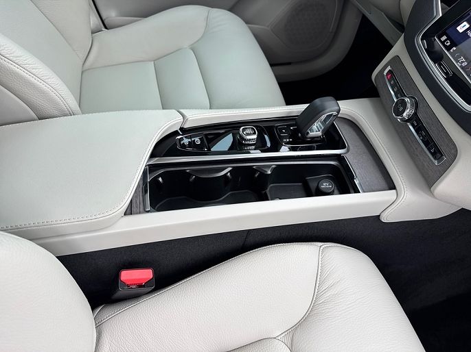 2023 Volvo XC90