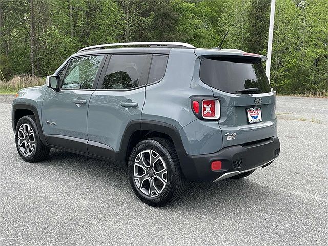 2017 Jeep Renegade Limited image 4