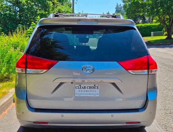 2012 Toyota Sienna