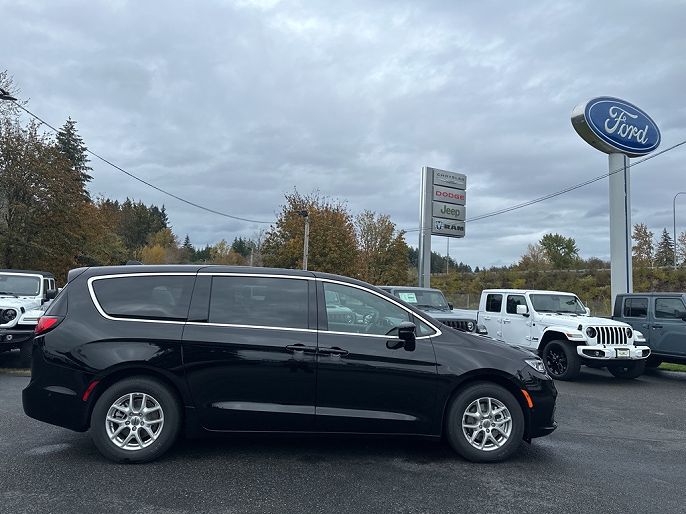 2025 Chrysler Pacifica
