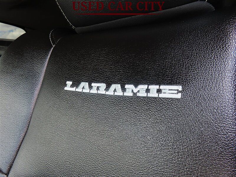 2014 Ram 3500 Laramie image 16