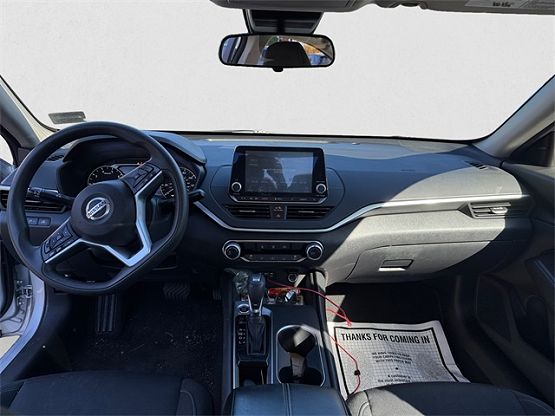 2022 Nissan Altima 2.5 SV photo 5