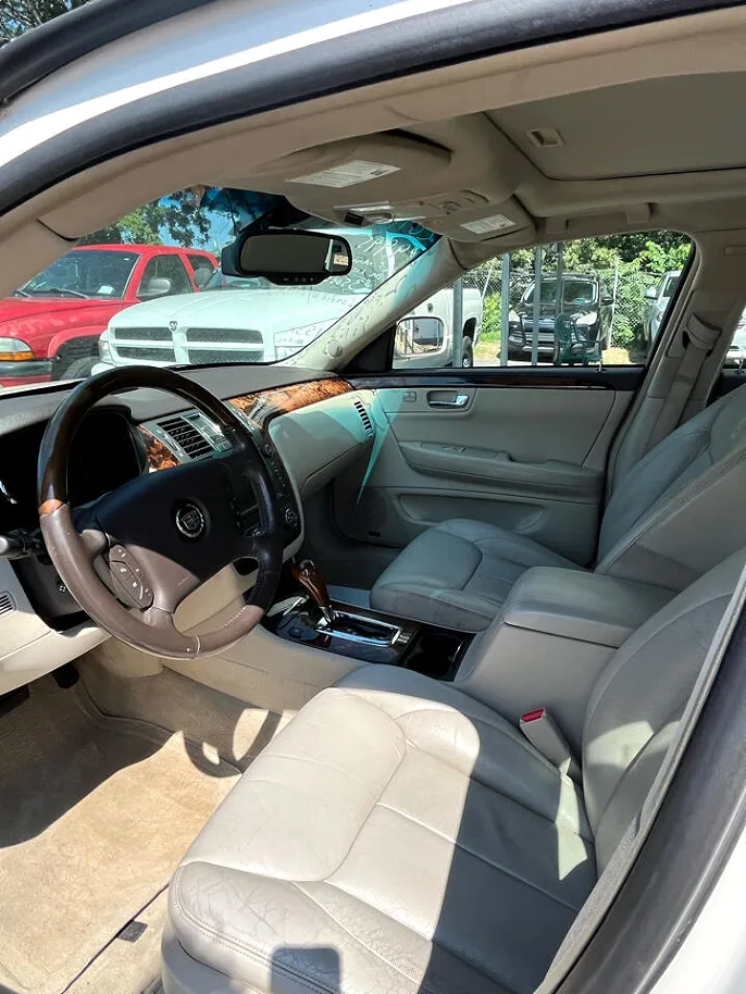 2011 Cadillac DTS