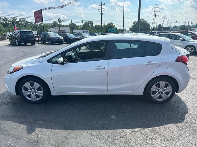 2016 Kia Forte5
