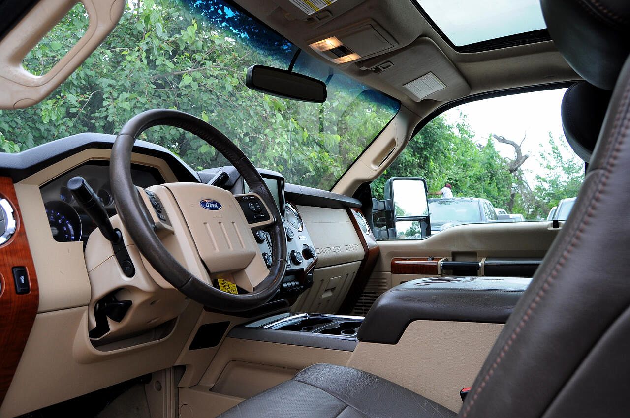 2015 Ford F-250 King Ranch image 50