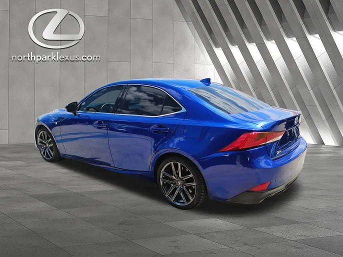 2020 Lexus IS