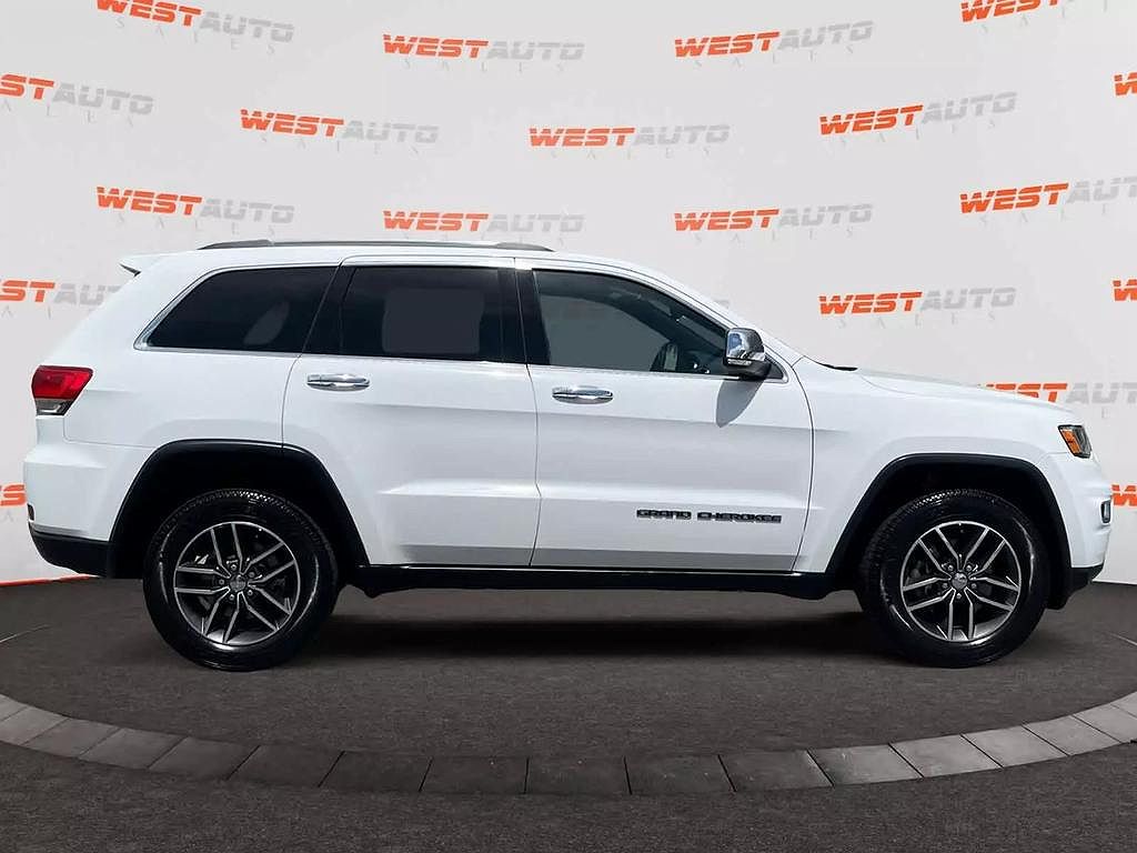 2018 Jeep Grand Cherokee Sterling Edition image 5