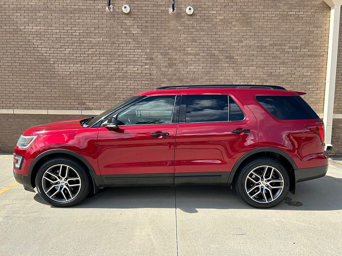 2016 Ford Explorer