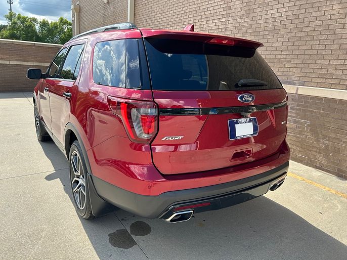2016 Ford Explorer