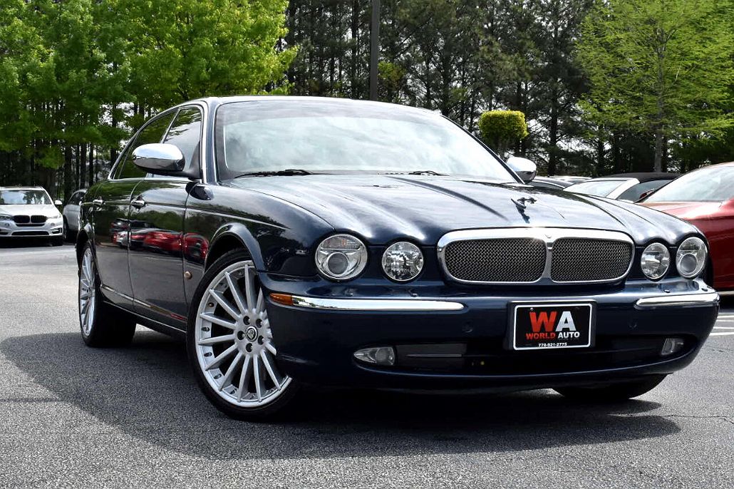 2006 Jaguar XJ Super V8 image 3