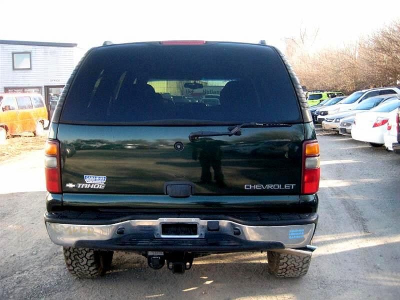 2002 Chevrolet Tahoe null image 5