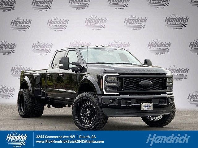 2023 Ford F-450 Limited image 0