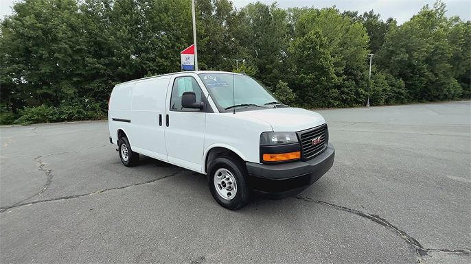 2023 GMC Savana