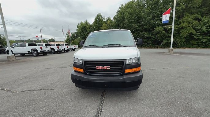 2023 GMC Savana