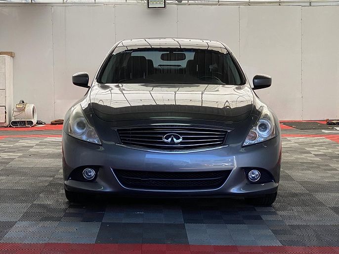 2012 Infiniti G37
