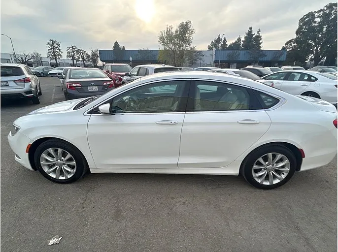 2015 Chrysler 200