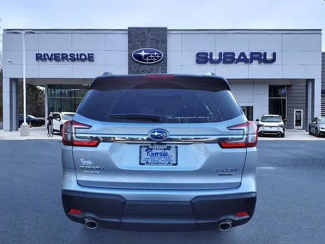 2024 Subaru Ascent Limited image 1
